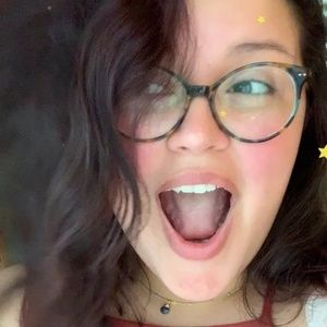 Meet your Posher, Isabel